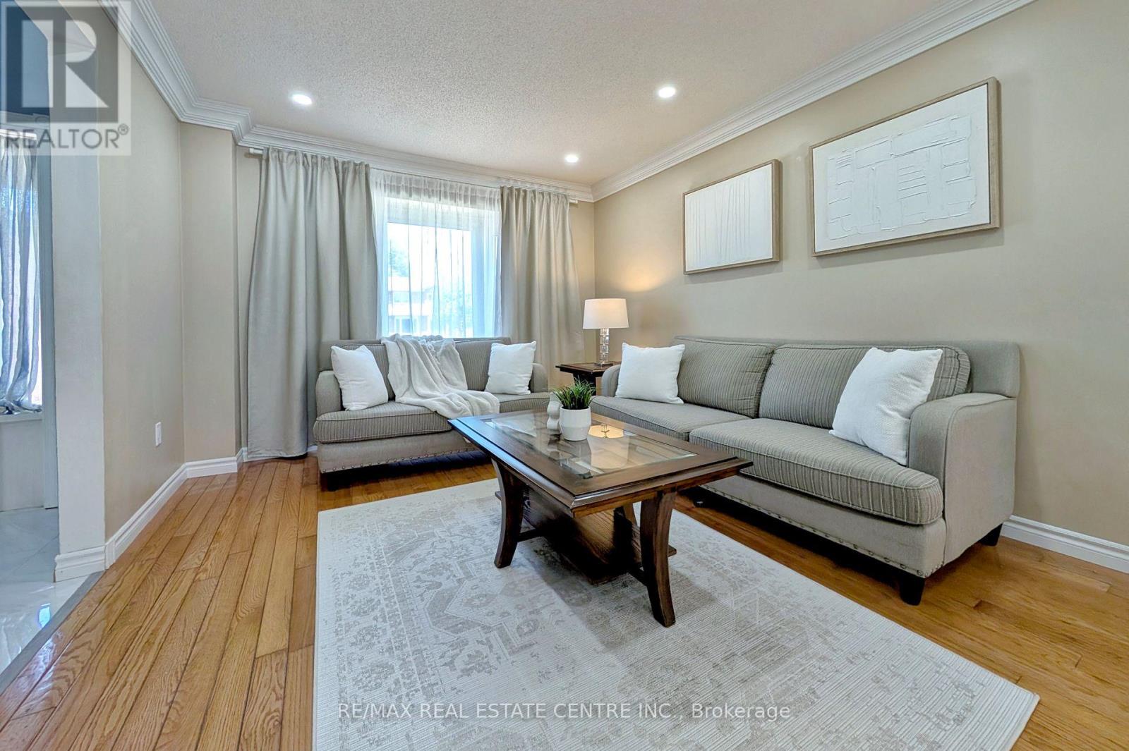 105 Rollo Drive, Ajax, Ontario  L1S 7B8 - Photo 4 - E12200353