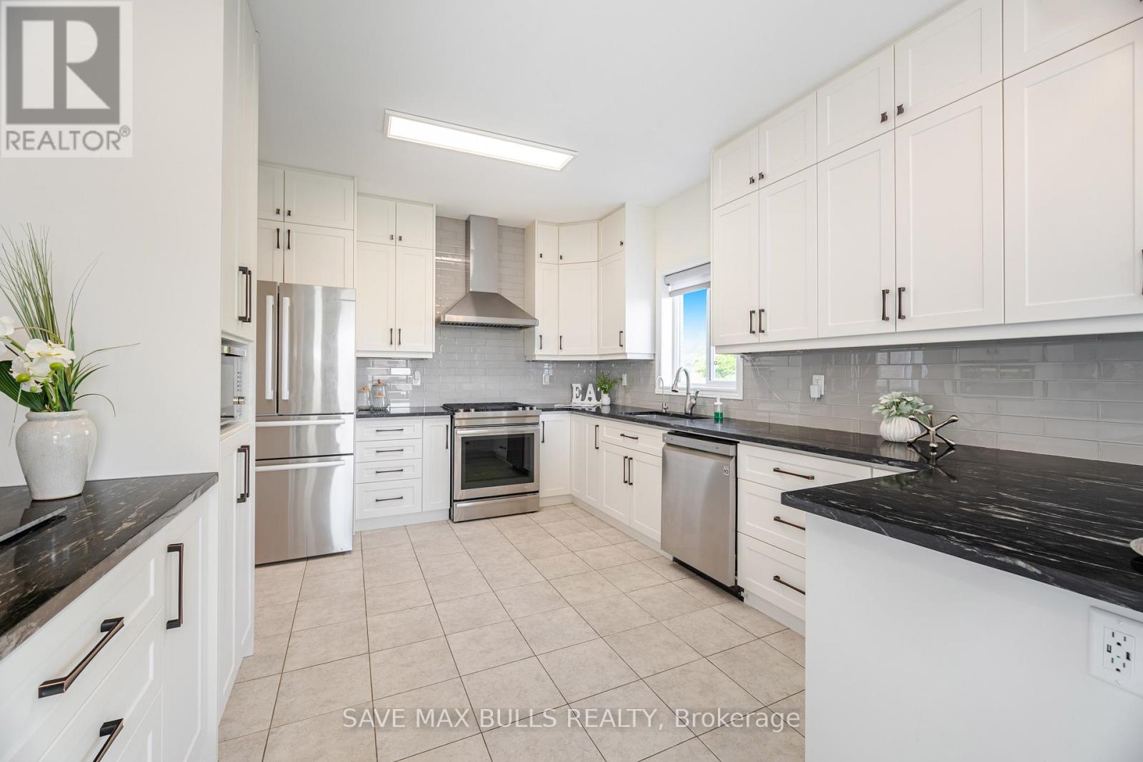 23 Kilpatrick Court, Clarington, Ontario  L1V 0C1 - Photo 11 - E12200375