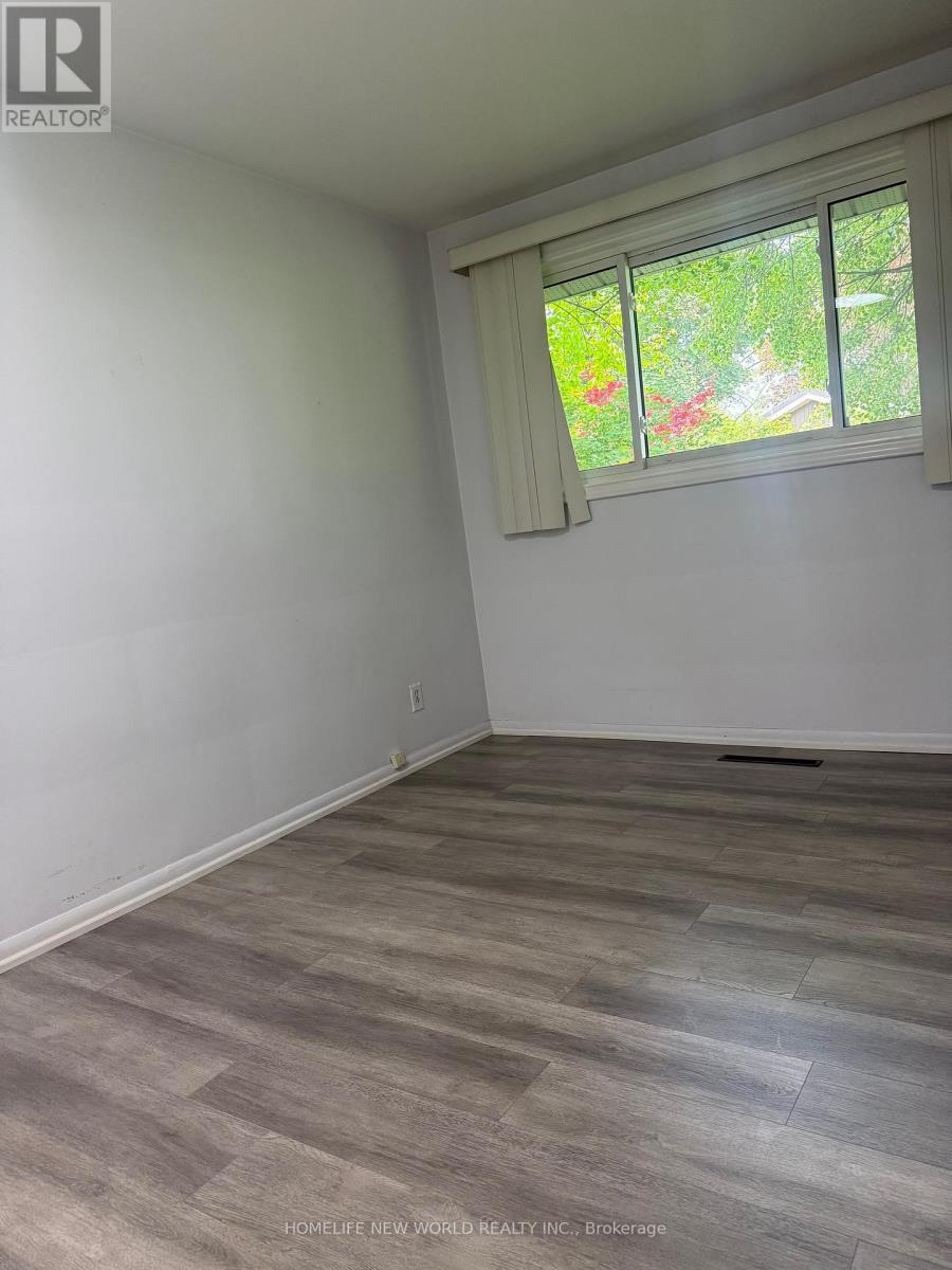 Main - 6 Thorn Lane, Toronto, Ontario  M3B 2Z9 - Photo 8 - C12191272