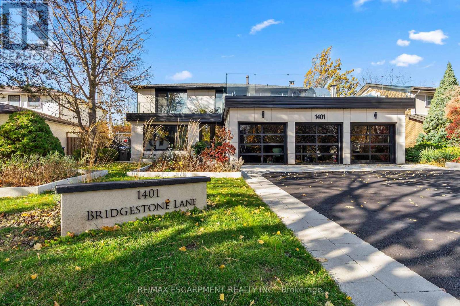 Property at 1401 BRIDGESTONE LANE image 3