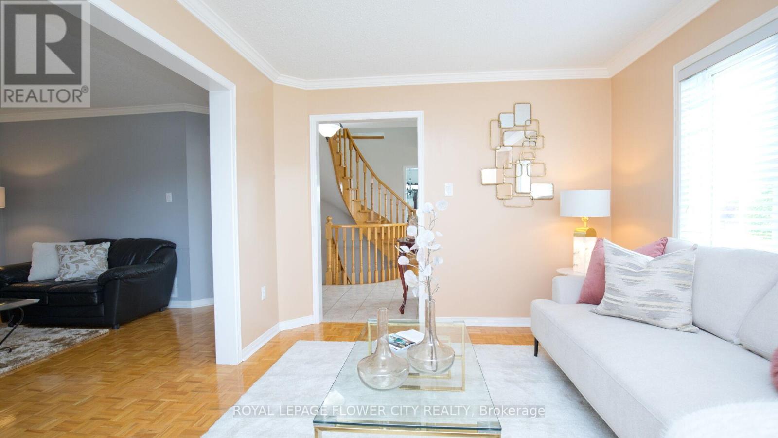 627 Driftcurrent Drive, Mississauga, Ontario  L4Z 4A4 - Photo 8 - W12197056