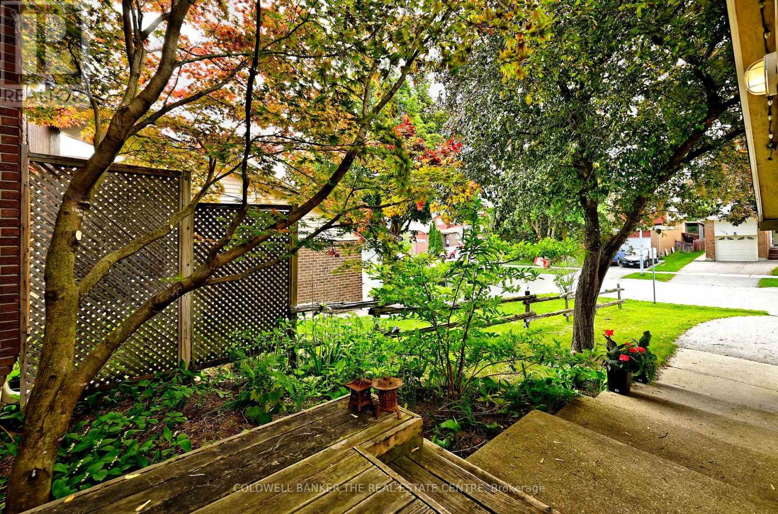 353 Maplegrove Avenue, Bradford West Gwillimbury (Bradford), Ontario  L3Z 1V8 - Photo 6 - N12200294