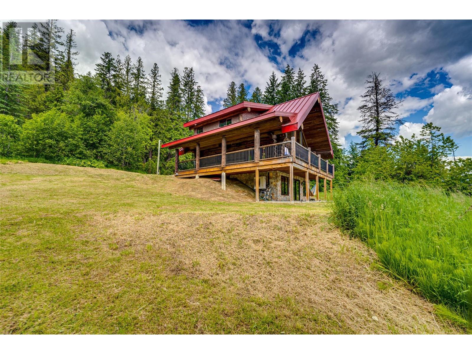 682 Lower Inonoaklin Road, Edgewood, British Columbia  V0G 1J0 - Photo 43 - 10351032