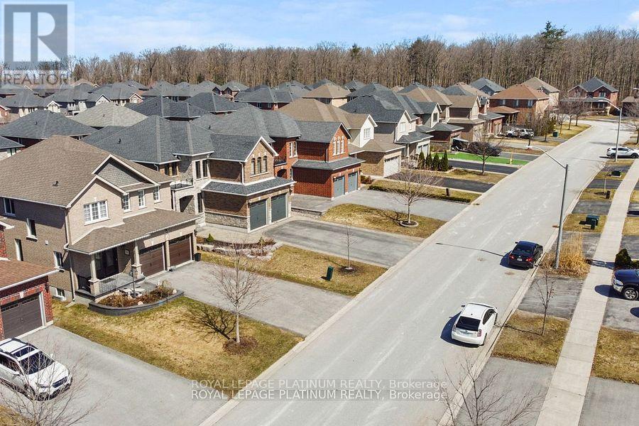52 Jewel House Lane, Barrie, Ontario  L4N 8J7 - Photo 4 - S12200388