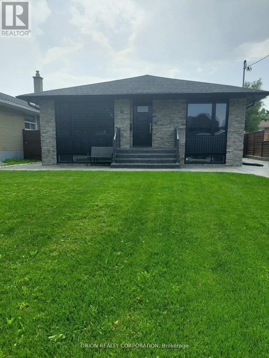 20 BRADBURY CRESCENT, Toronto, Ontario