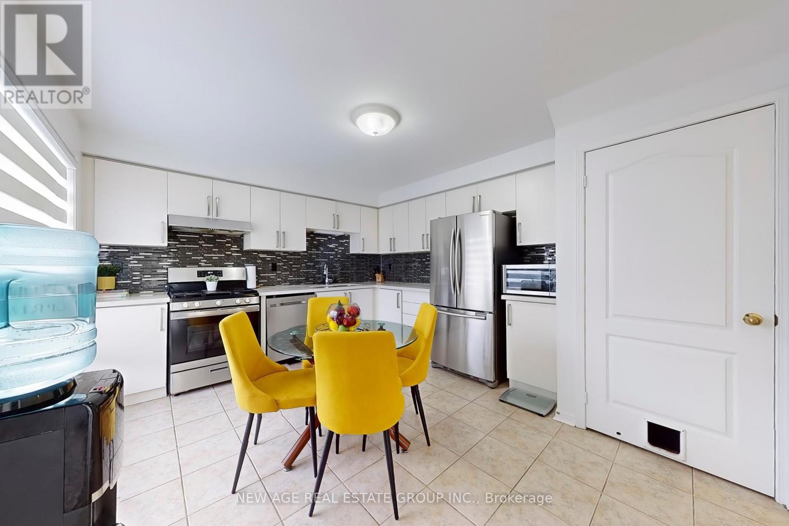 1506 Harwood Drive, Milton (Cl Clarke), Ontario  L9T 5K3 - Photo 14 - W12200309