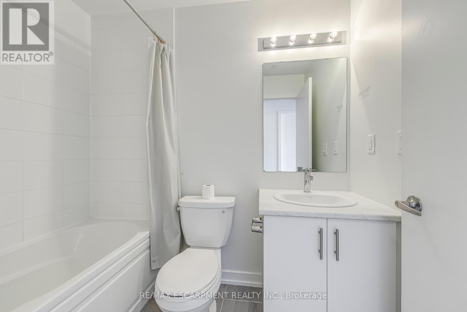 29 - 3550 Colonial Drive, Mississauga, Ontario  L5L 5T3 - Photo 25 - W12200332