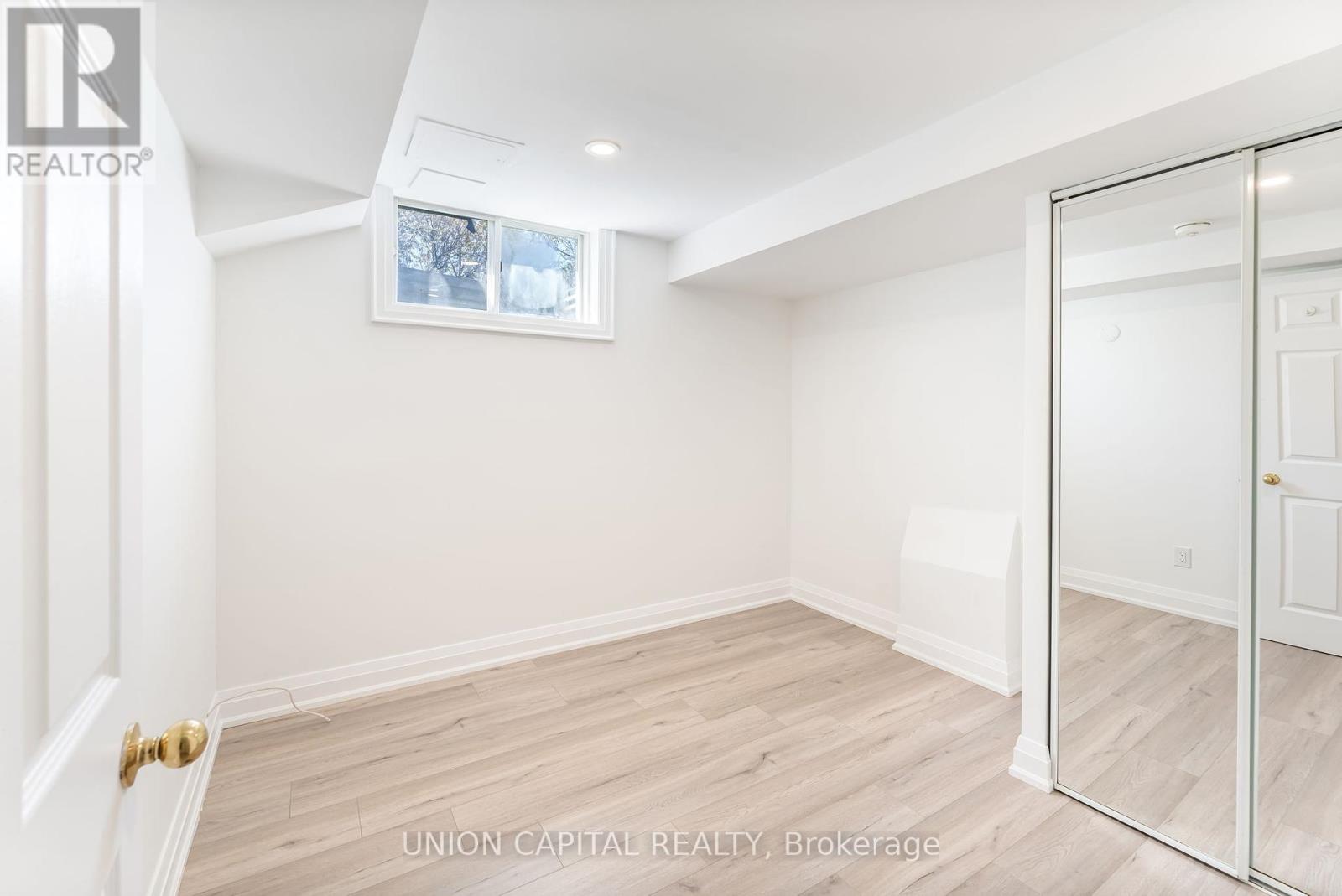 14 Rodwell Court, Brampton (Fletcher's Creek South), Ontario  L6Y 4G7 - Photo 40 - W12200354