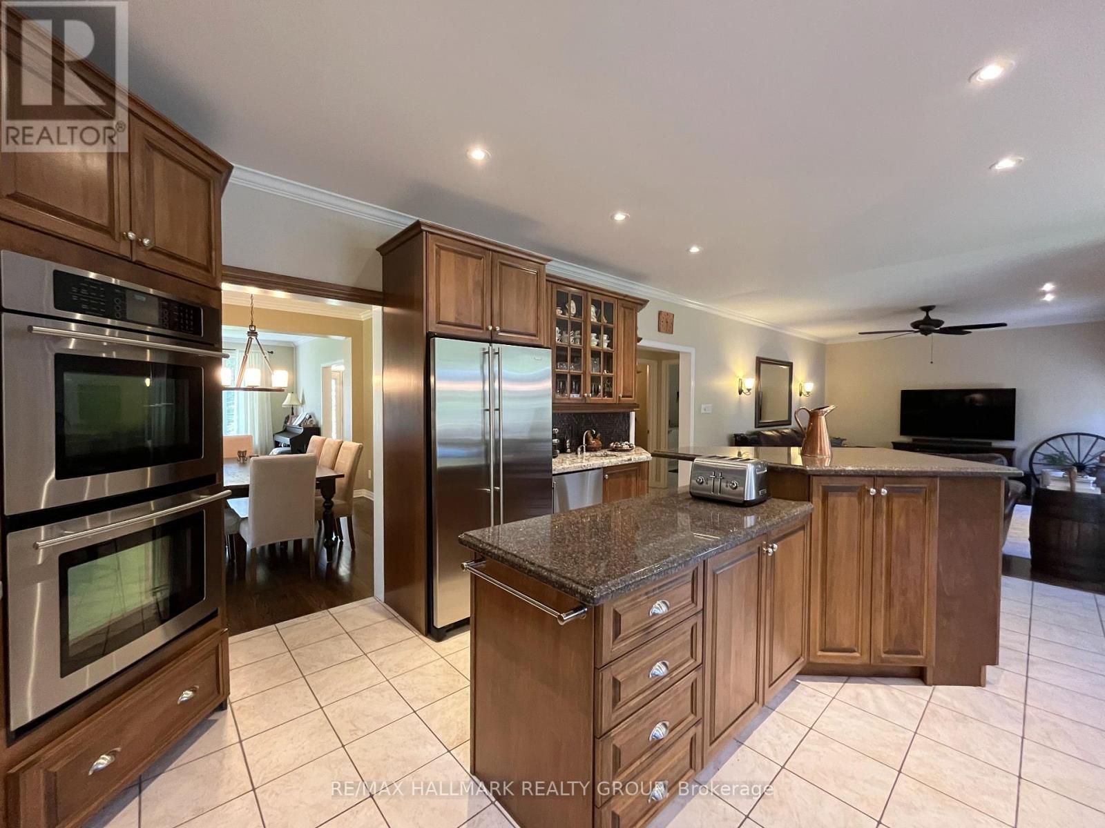 671 Spruce Ridge Road, Ottawa, Ontario  K0A 1L0 - Photo 14 - X12200428