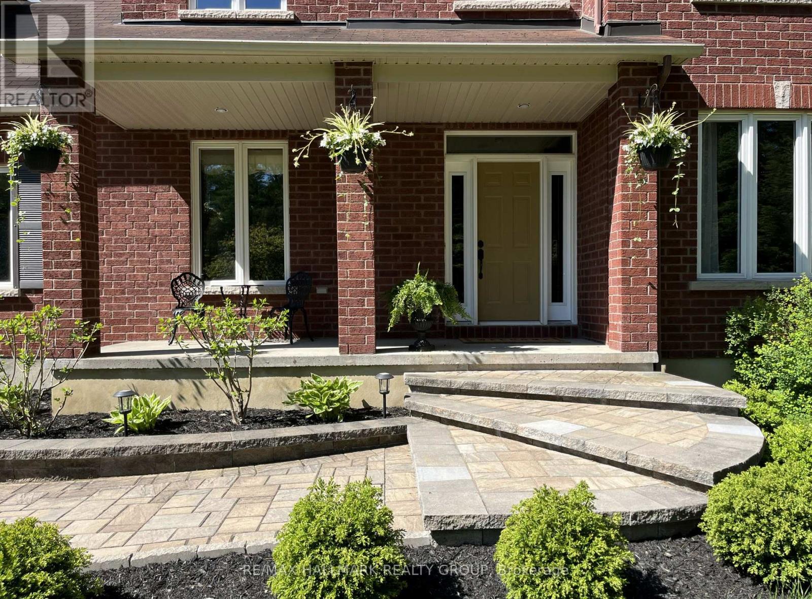 671 Spruce Ridge Road, Ottawa, Ontario  K0A 1L0 - Photo 2 - X12200428