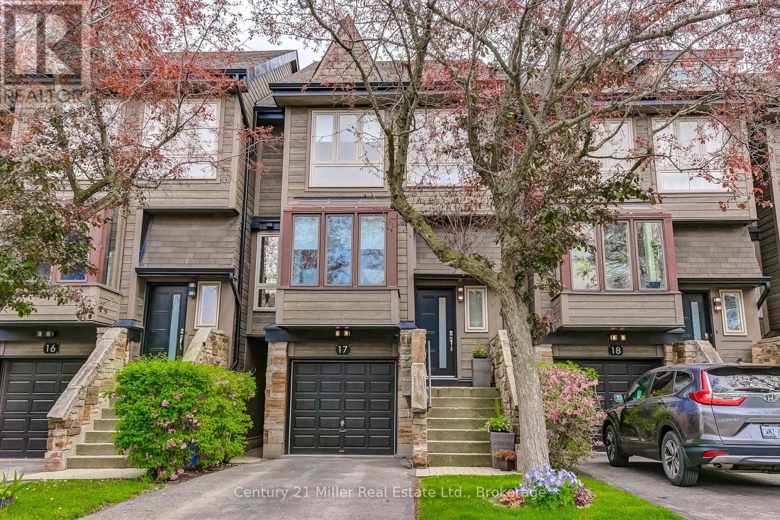 17 - 1120 QUEENS AVENUE, oakville (cp college park), Ontario