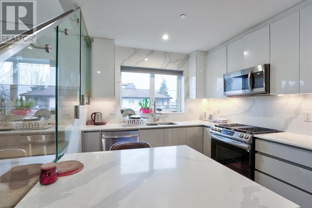 1204 Kaslo Street, Vancouver, British Columbia  V5K 3Z7 - Photo 4 - R3010019