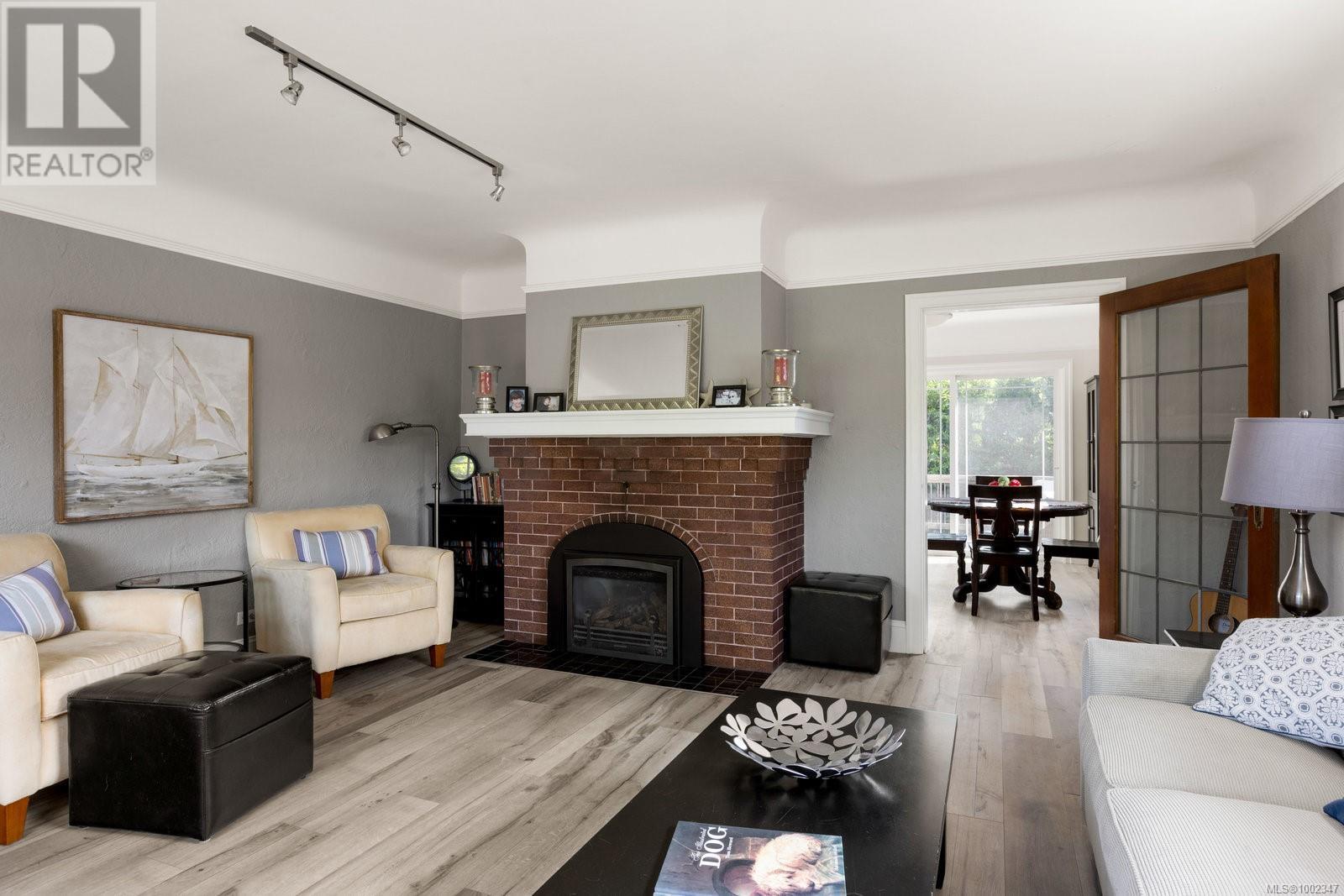 Property at 2535 Dalhousie St image 4