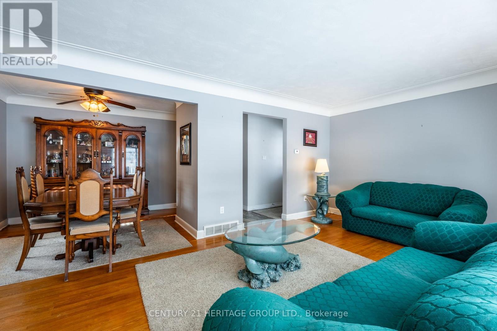 54 Sherwood Rise, Hamilton, Ontario  L8T 1N8 - Photo 10 - X12200266