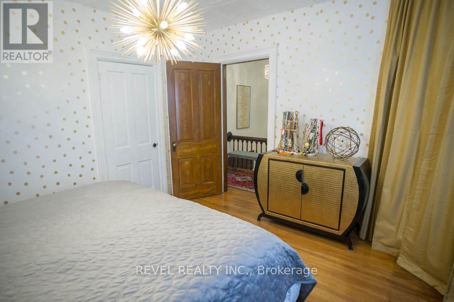 166 Brock Street, Brantford, Ontario  N3S 5W4 - Photo 23 - X12200361