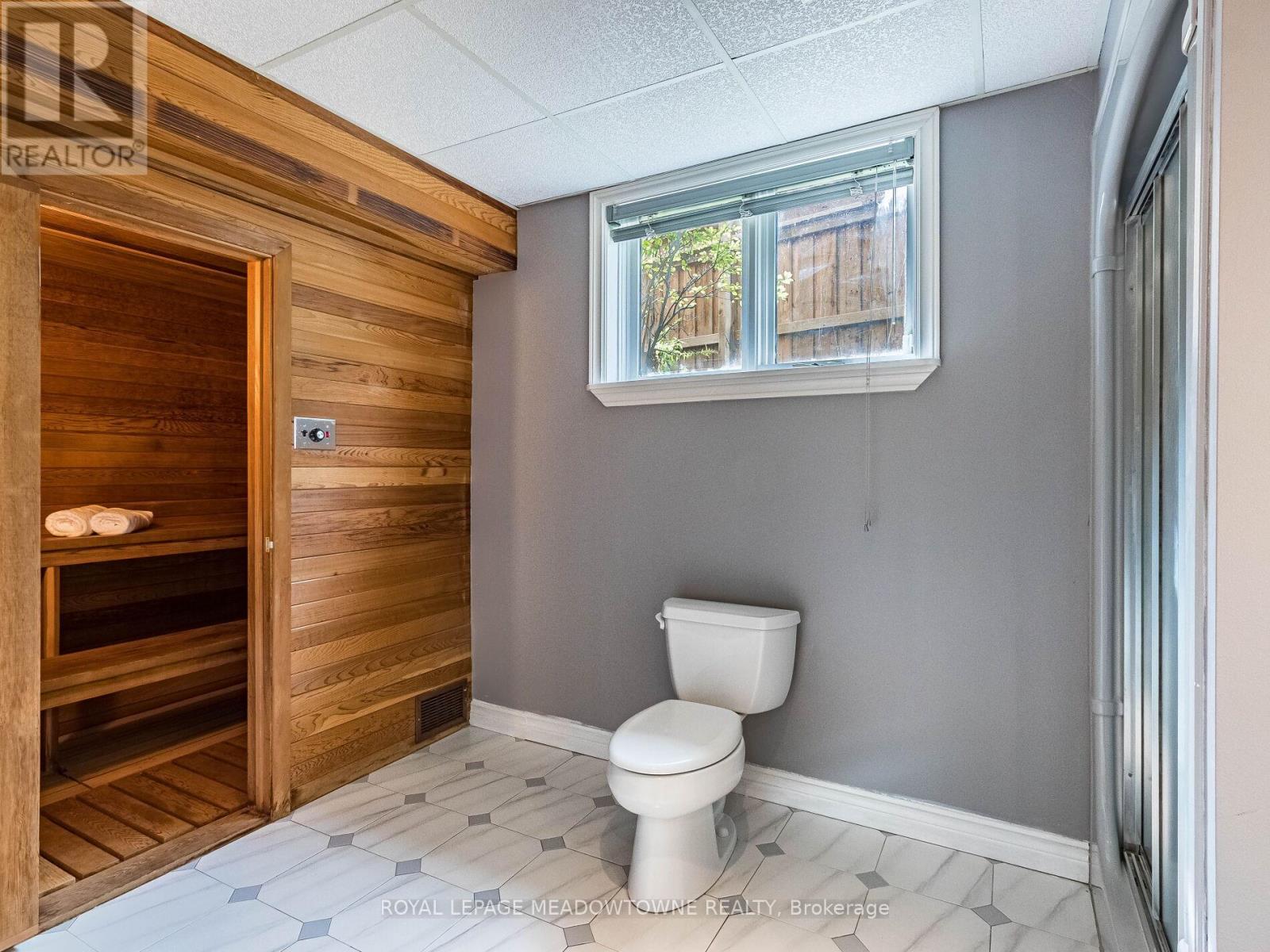 355 Golf Links Road, Hamilton (Ancaster), Ontario  L9G 4G6 - Photo 27 - X12200367
