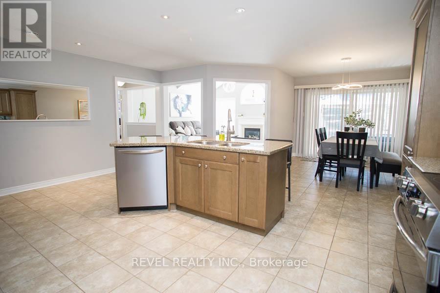 39 Hunter Way, Brantford, Ontario  N3T 6S3 - Photo 13 - X12200382