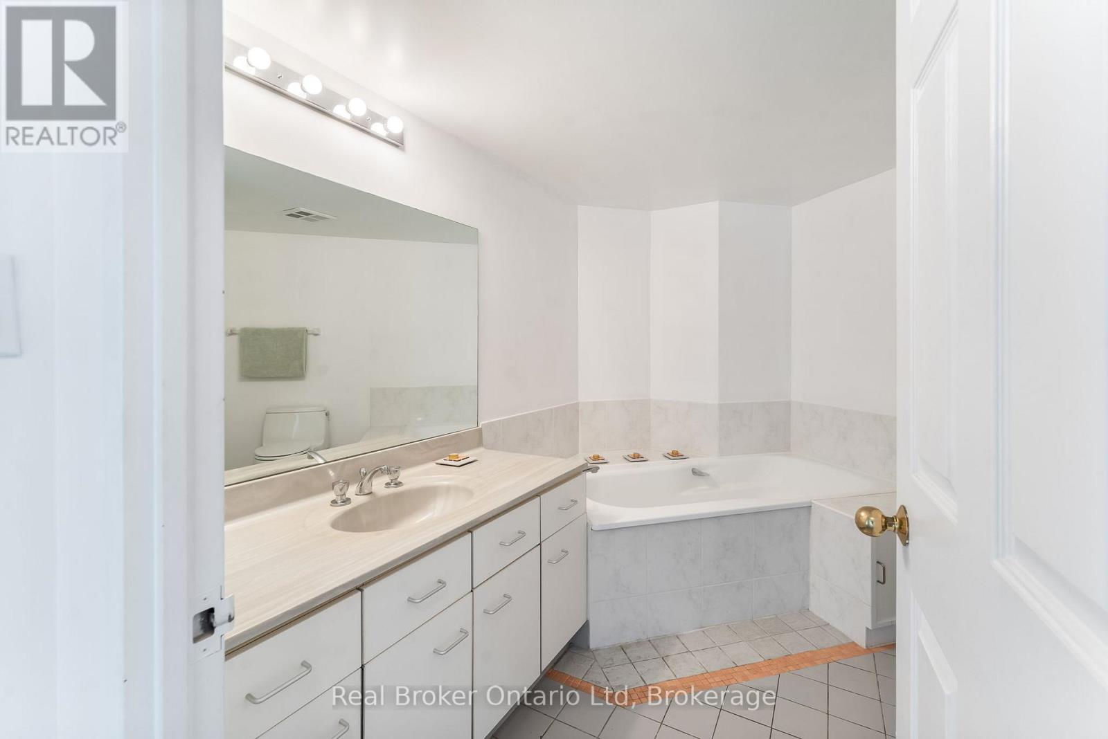 1109 - 10 Kenneth Avenue, Toronto, Ontario  M2N 6K6 - Photo 17 - C12200424