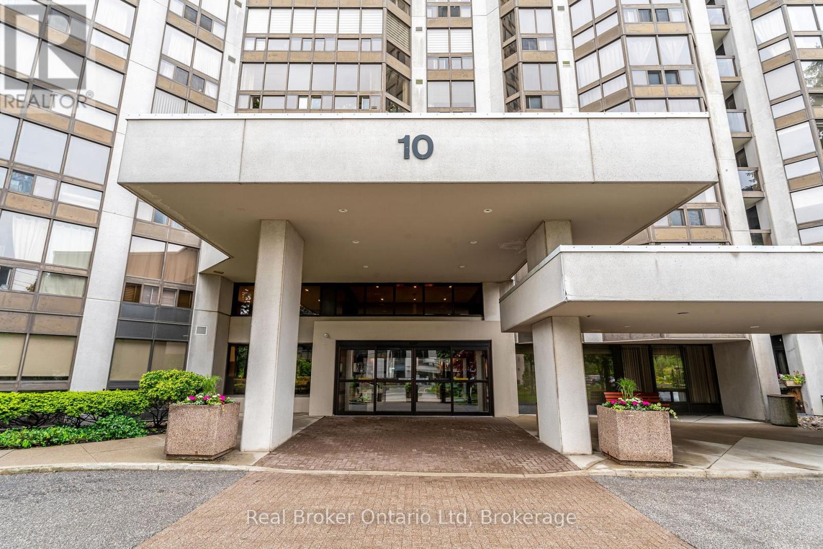 1109 - 10 Kenneth Avenue, Toronto, Ontario  M2N 6K6 - Photo 2 - C12200424