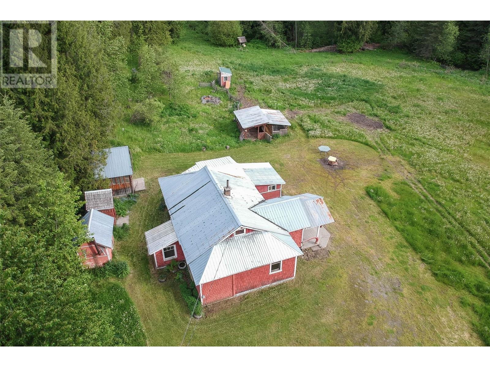 1666 Trinity Valley Road, Lumby, British Columbia  V0E 2G4 - Photo 1 - 10350977