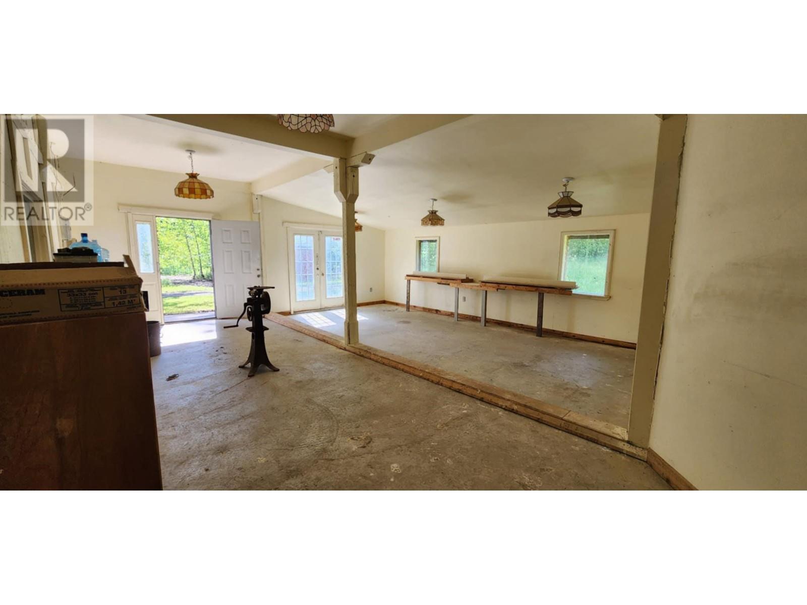 1666 Trinity Valley Road, Lumby, British Columbia  V0E 2G4 - Photo 14 - 10350977