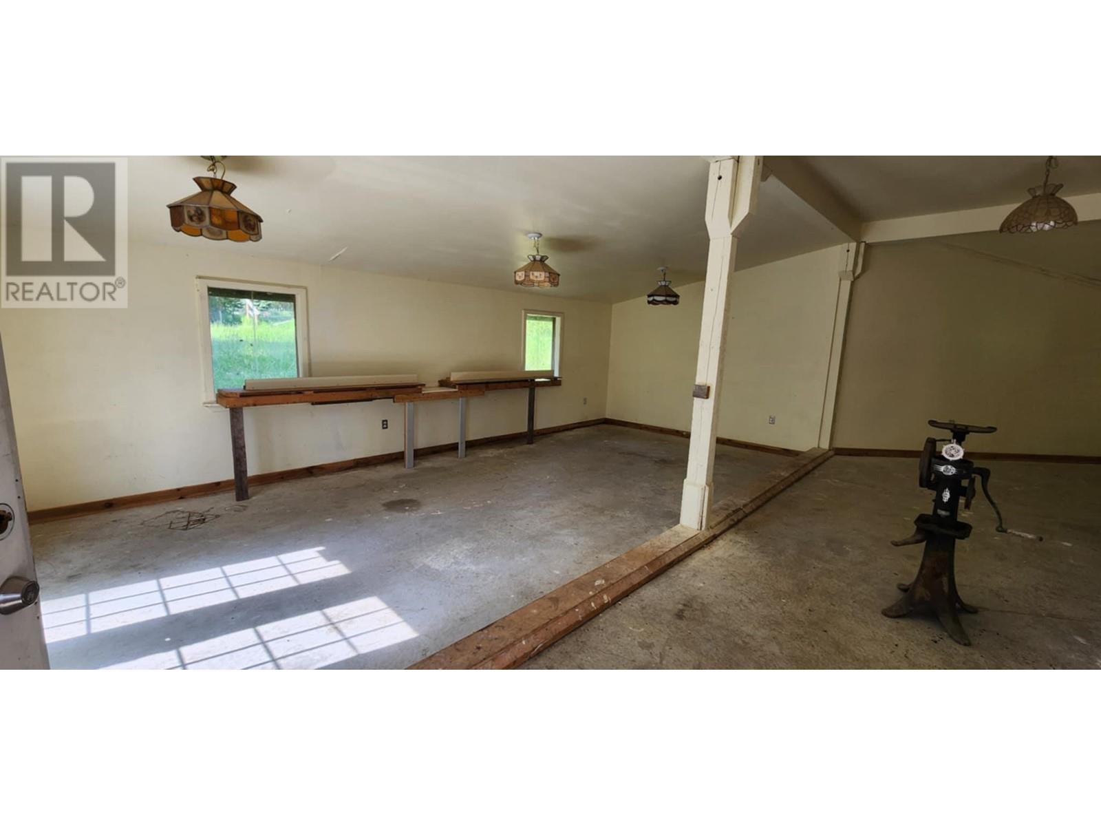 1666 Trinity Valley Road, Lumby, British Columbia  V0E 2G4 - Photo 17 - 10350977