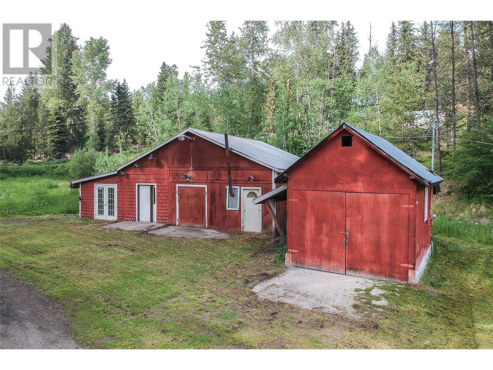 1666 Trinity Valley Road, Lumby, British Columbia  V0E 2G4 - Photo 25 - 10350977