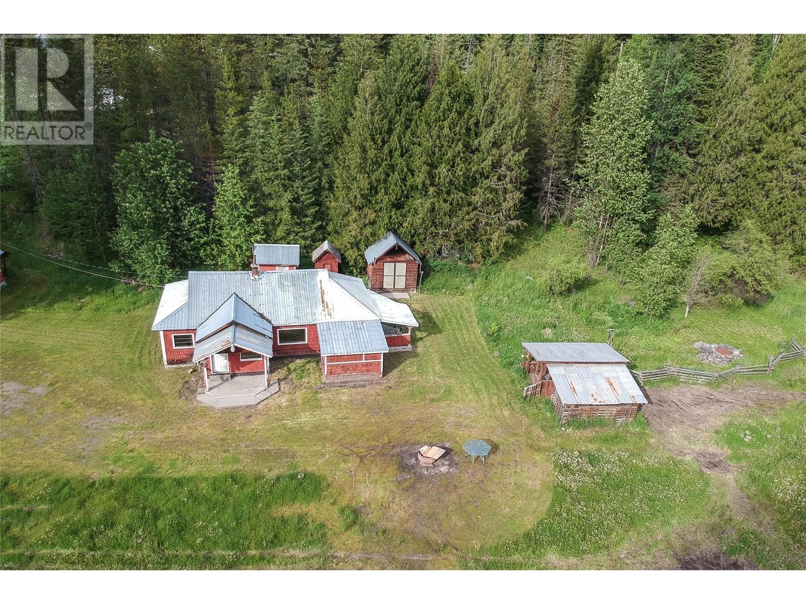 1666 Trinity Valley Road, Lumby, British Columbia  V0E 2G4 - Photo 29 - 10350977