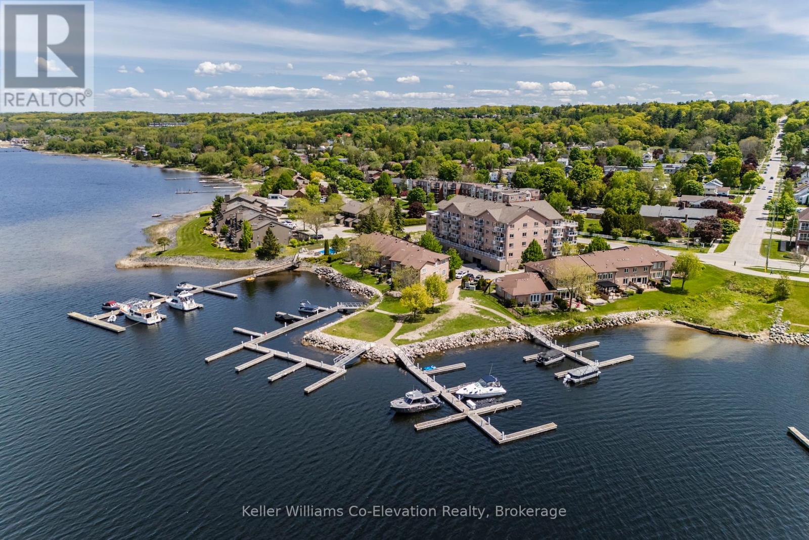 302 - 4 BECK BOULEVARD, Penetanguishene, Ontario