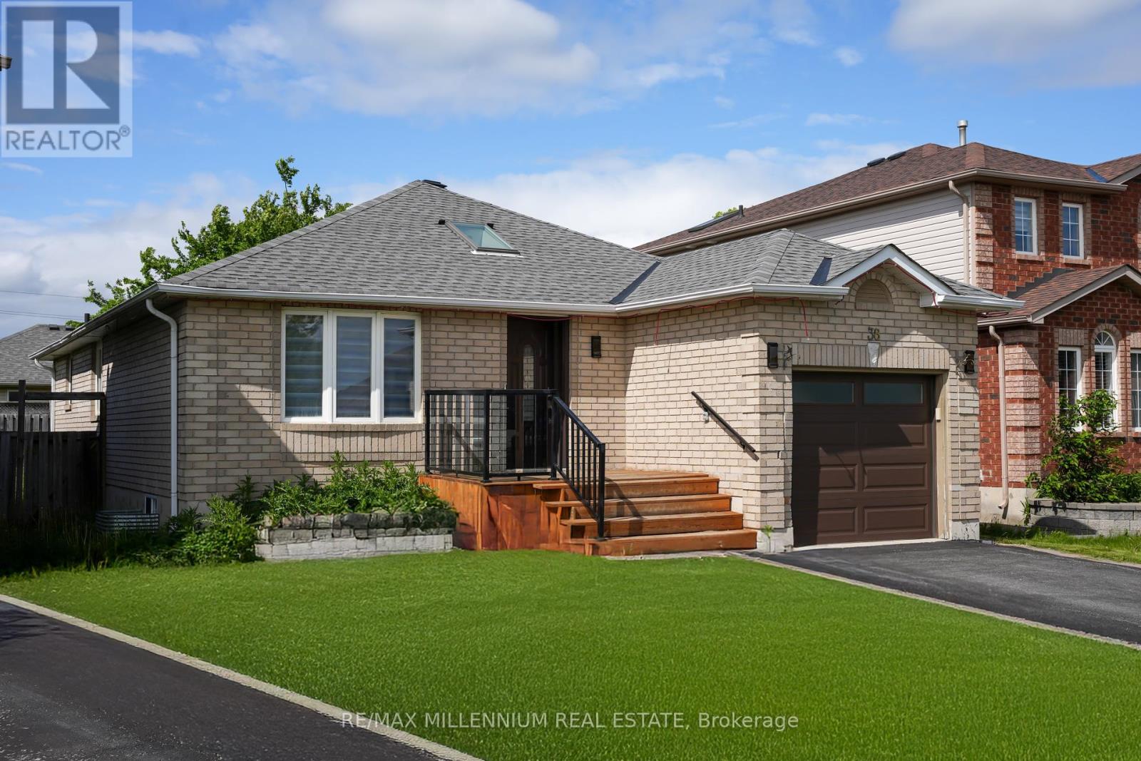 38 AMBLER BAY, Barrie, Ontario