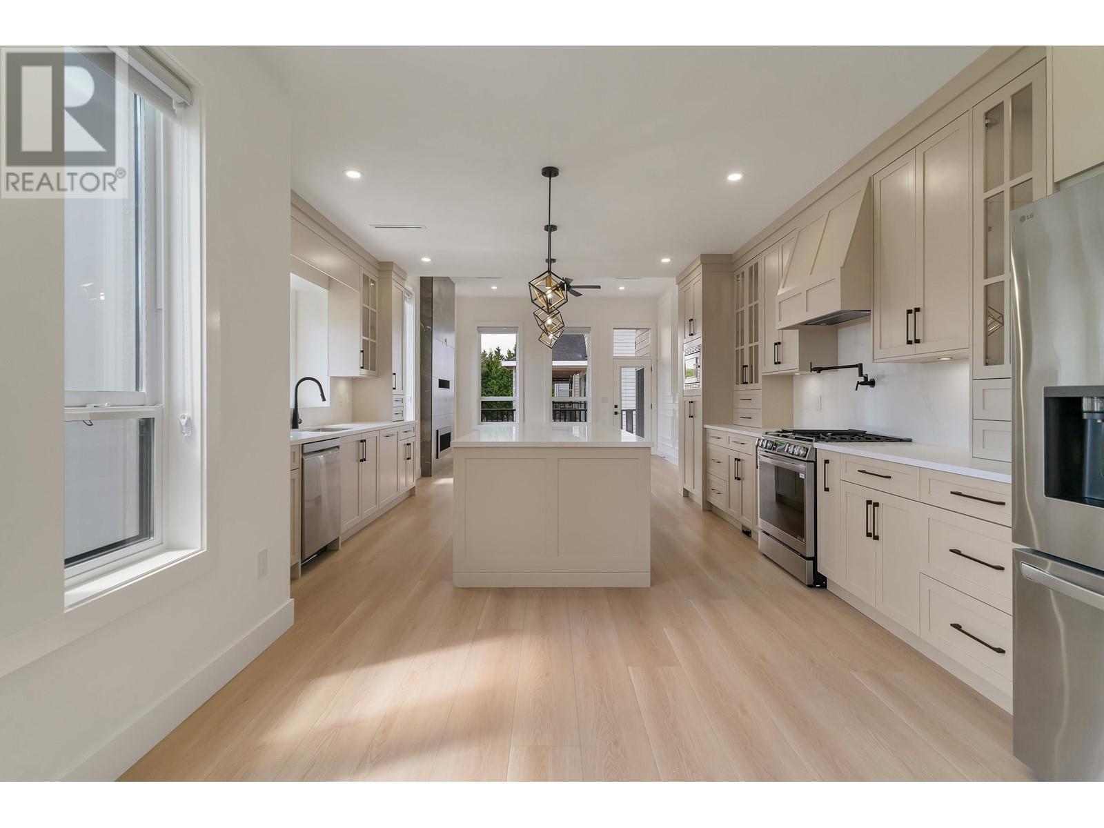207 Mabel Street, New Westminster, British Columbia  V3M 0L1 - Photo 12 - R3012061