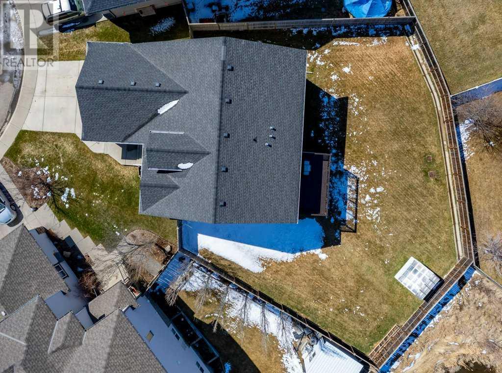 Property at 8 Bondar Gate image 2