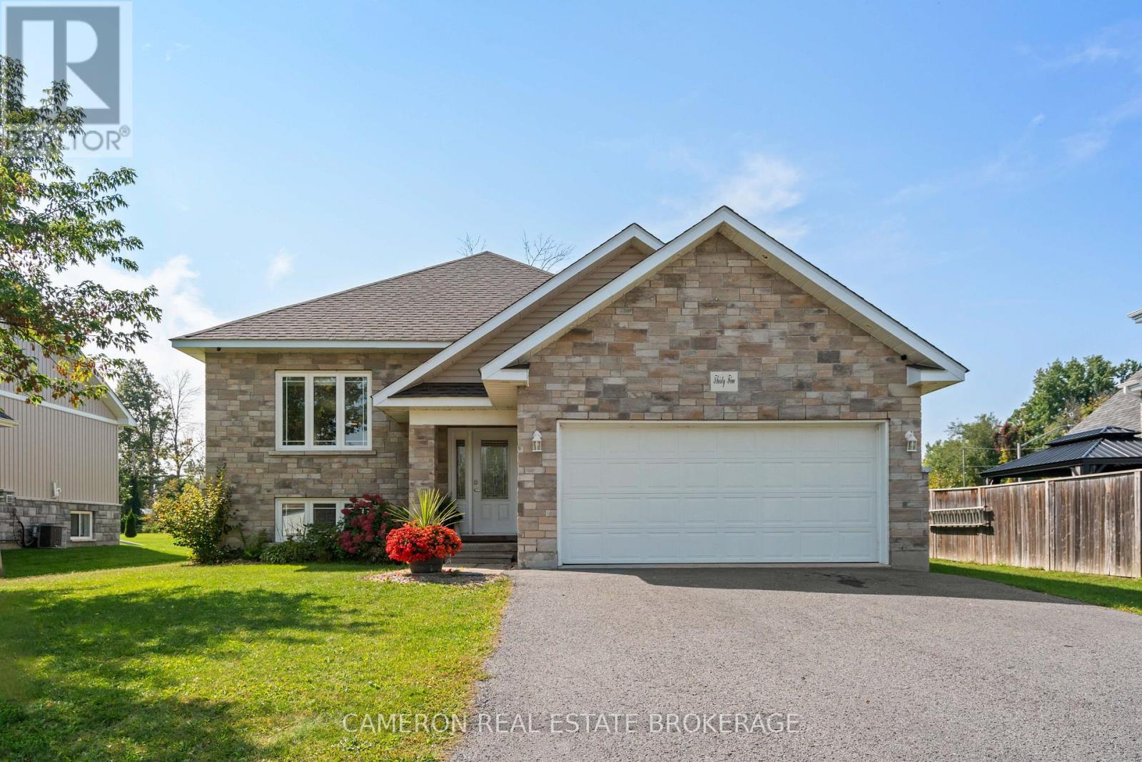 <h3>$589,900</h3><p>35 Cherry Avenue, South Stormont, Ontario</p>