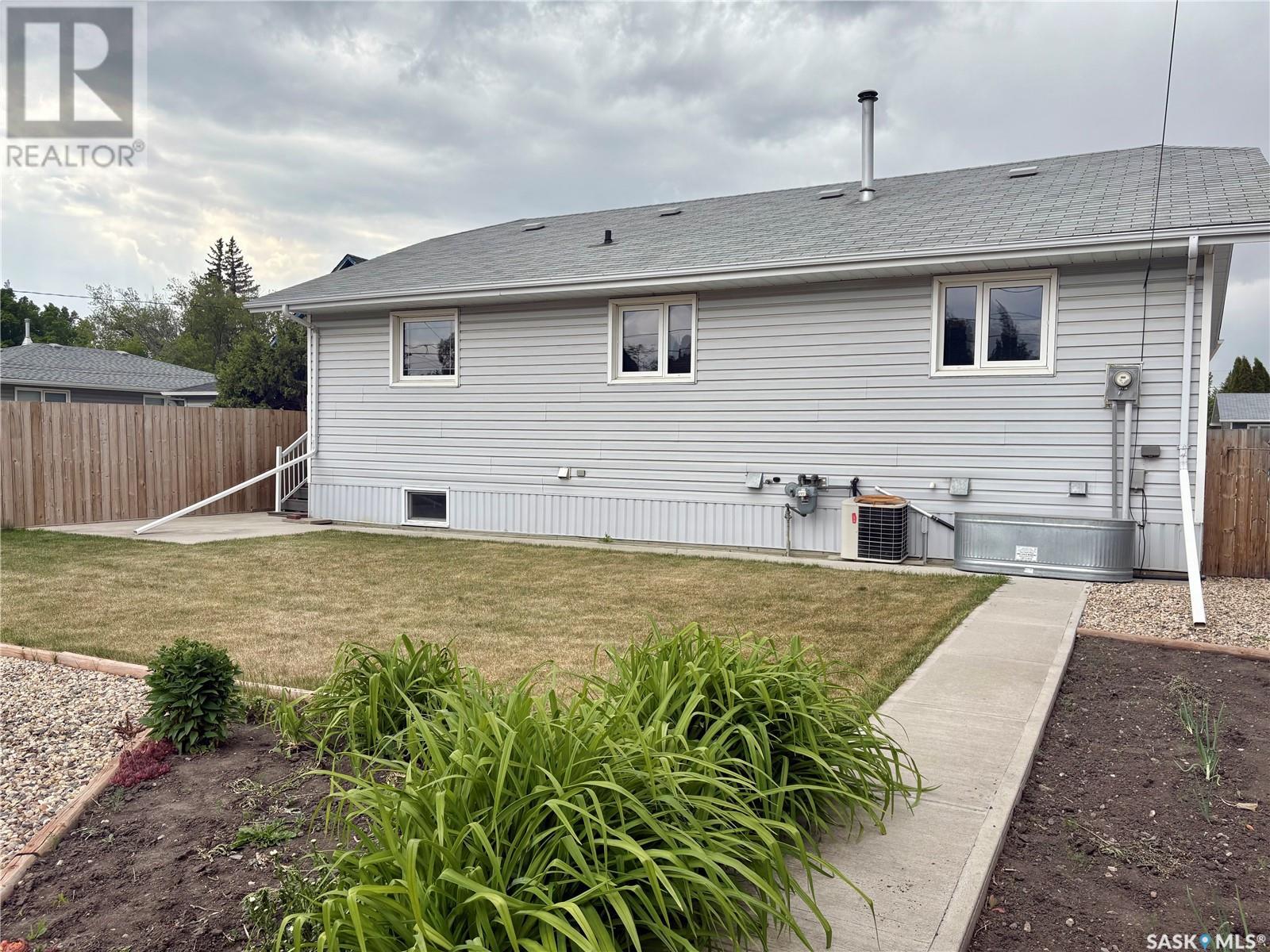 720 12th Street, Humboldt, Saskatchewan  S0K 2A0 - Photo 24 - SK008228