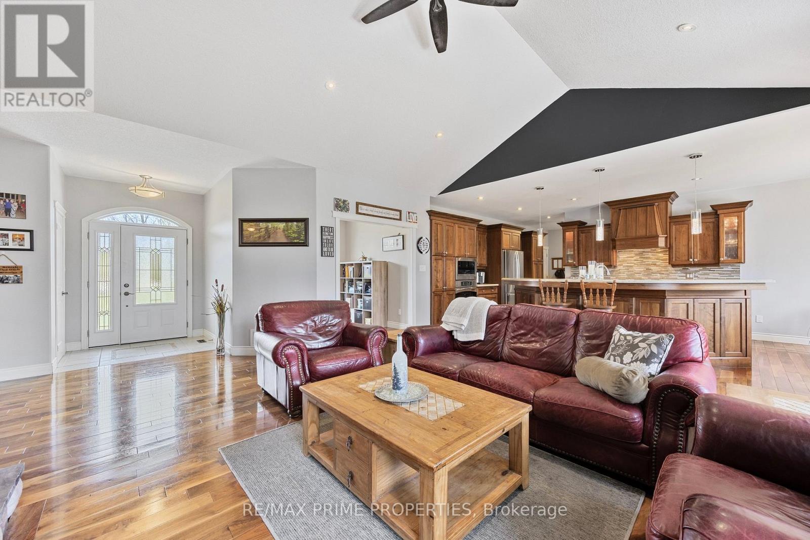 33 Springhome Road, Oro-Medonte, Ontario  L0L 1T0 - Photo 10 - S12103118