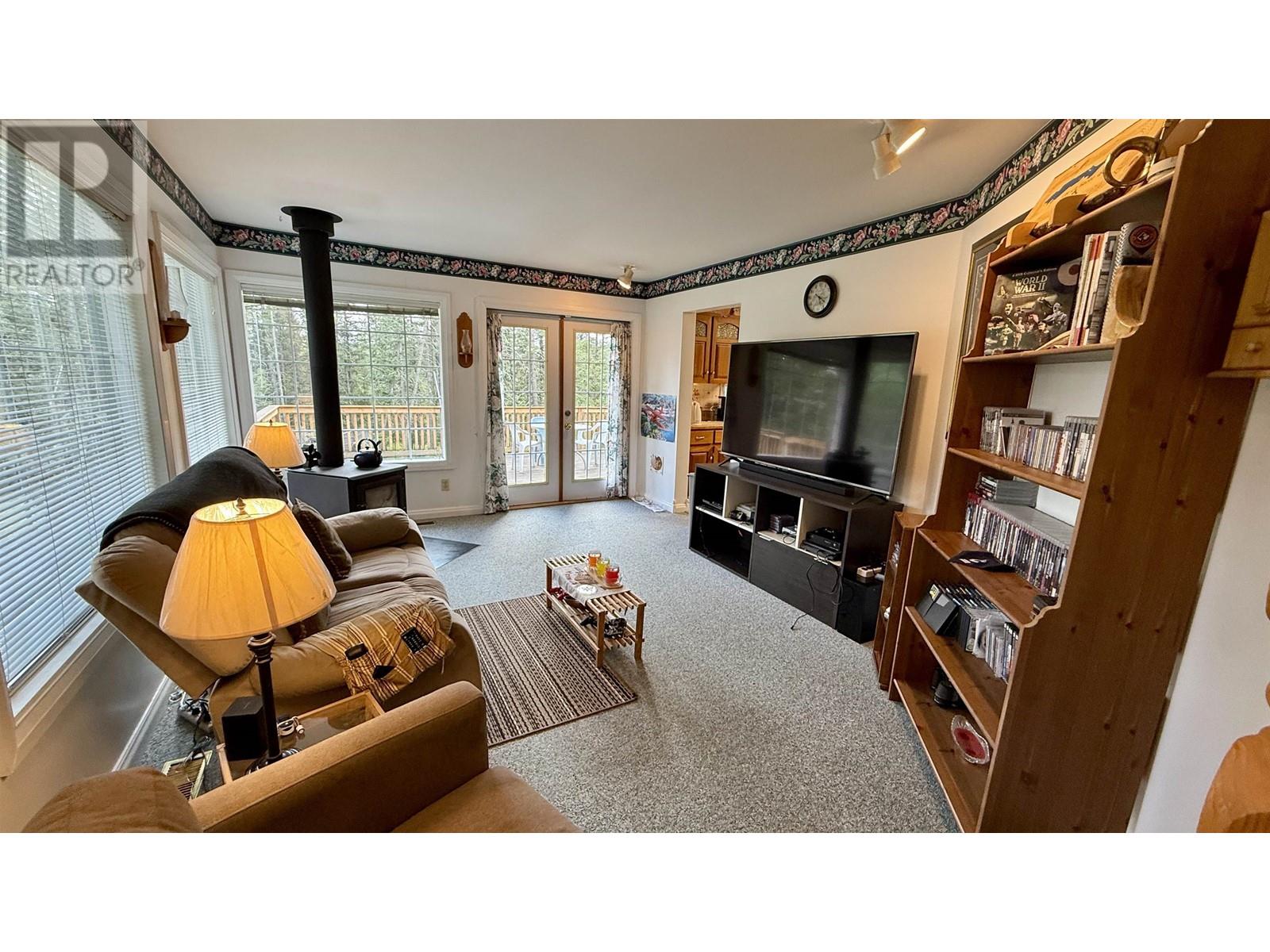 4457 Fircrest Road, Lac La Hache, British Columbia  V0K 1T1 - Photo 14 - R3011075