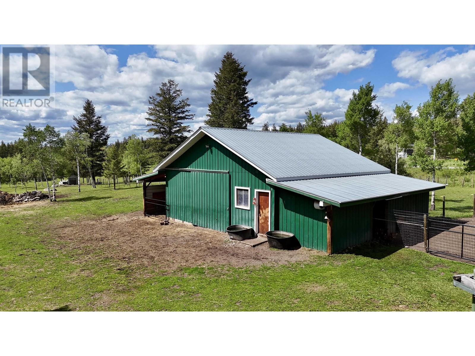 4457 Fircrest Road, Lac La Hache, British Columbia  V0K 1T1 - Photo 4 - R3011075