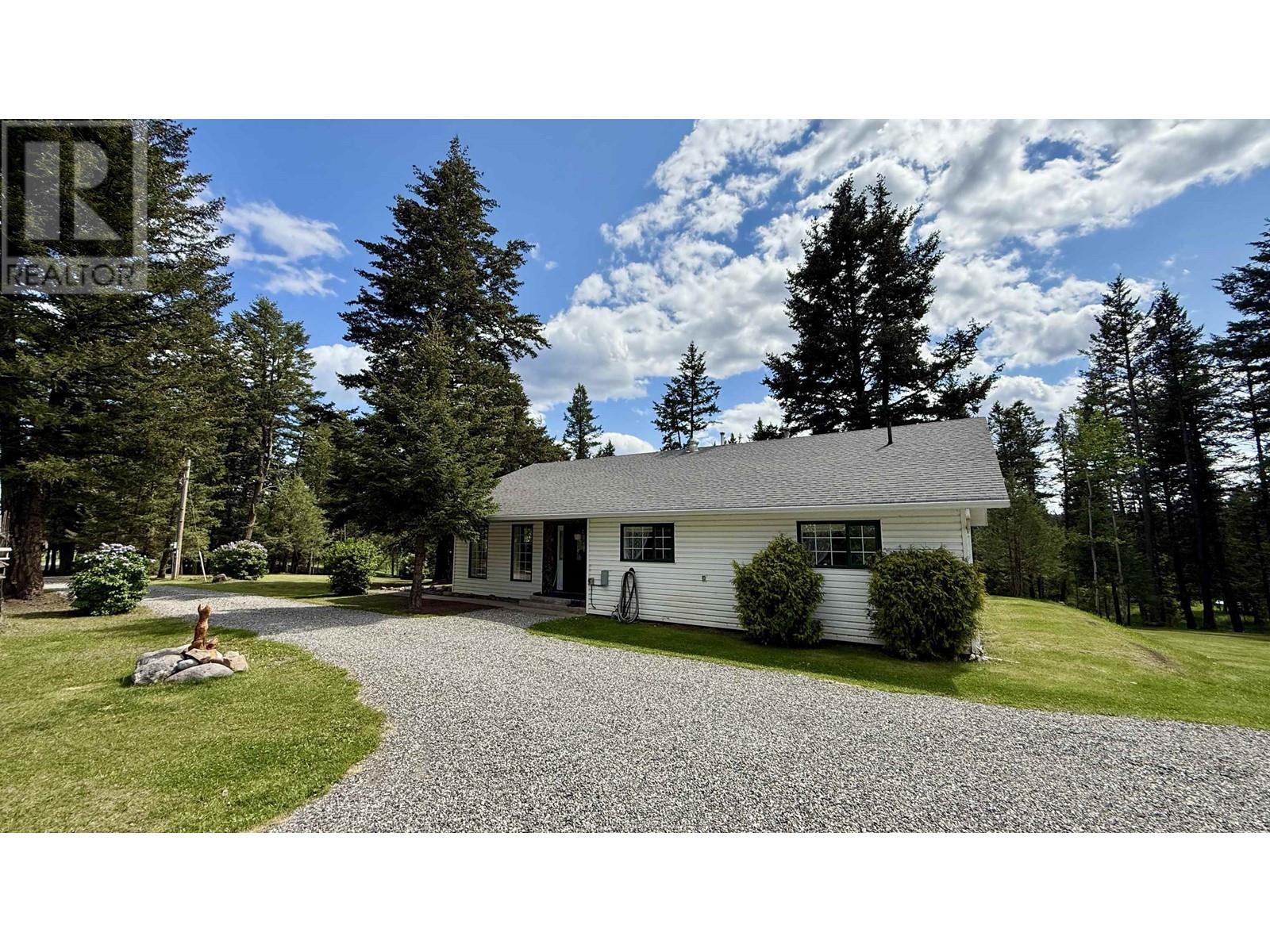 4457 Fircrest Road, Lac La Hache, British Columbia  V0K 1T1 - Photo 2 - R3011075