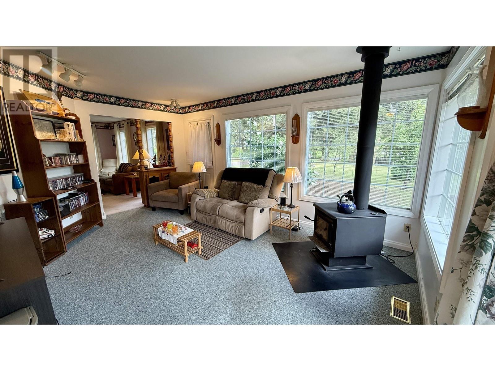 4457 Fircrest Road, Lac La Hache, British Columbia  V0K 1T1 - Photo 13 - R3011075