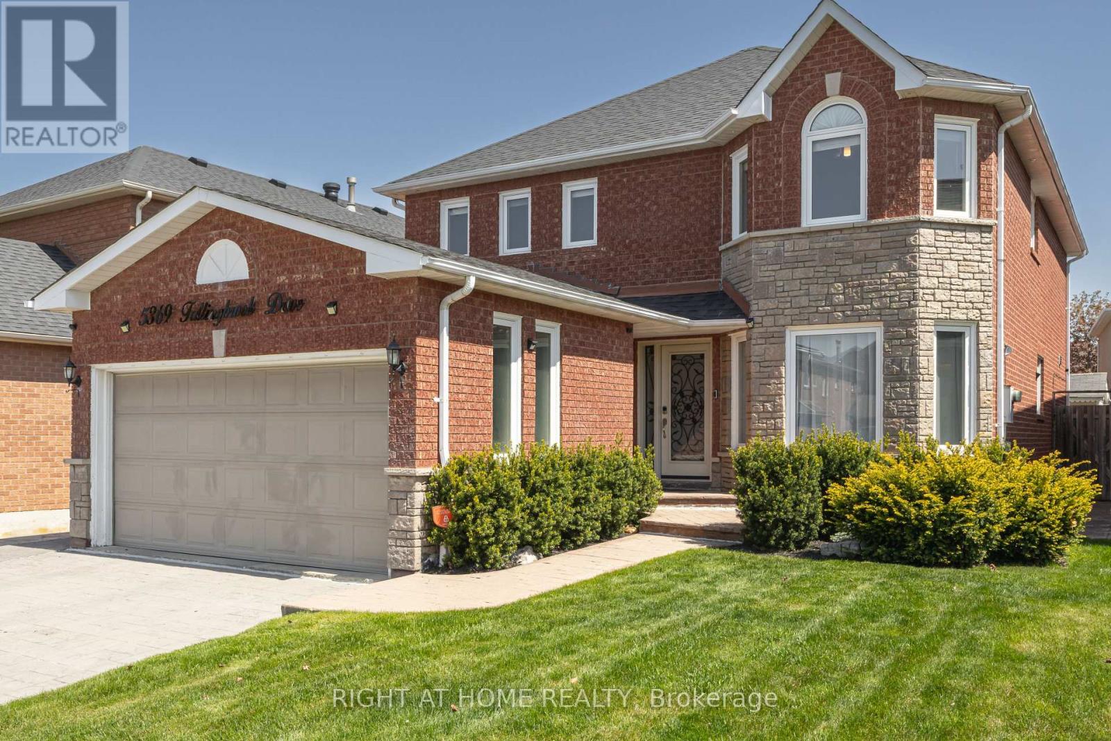5369 FALLINGBROOK DRIVE, Mississauga, Ontario