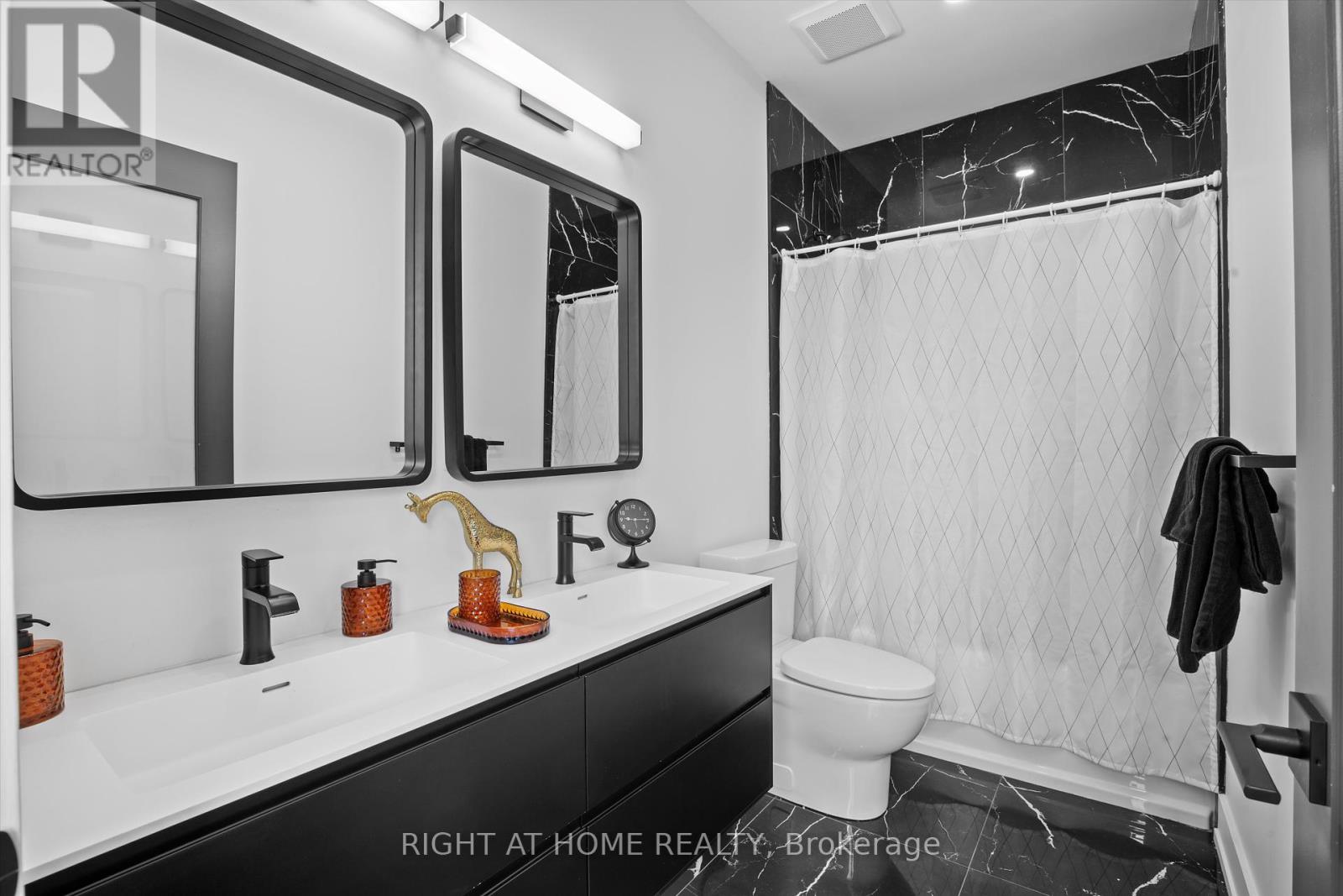 65 Aileen Avenue, Toronto, Ontario  M6M 1E7 - Photo 11 - W12175753