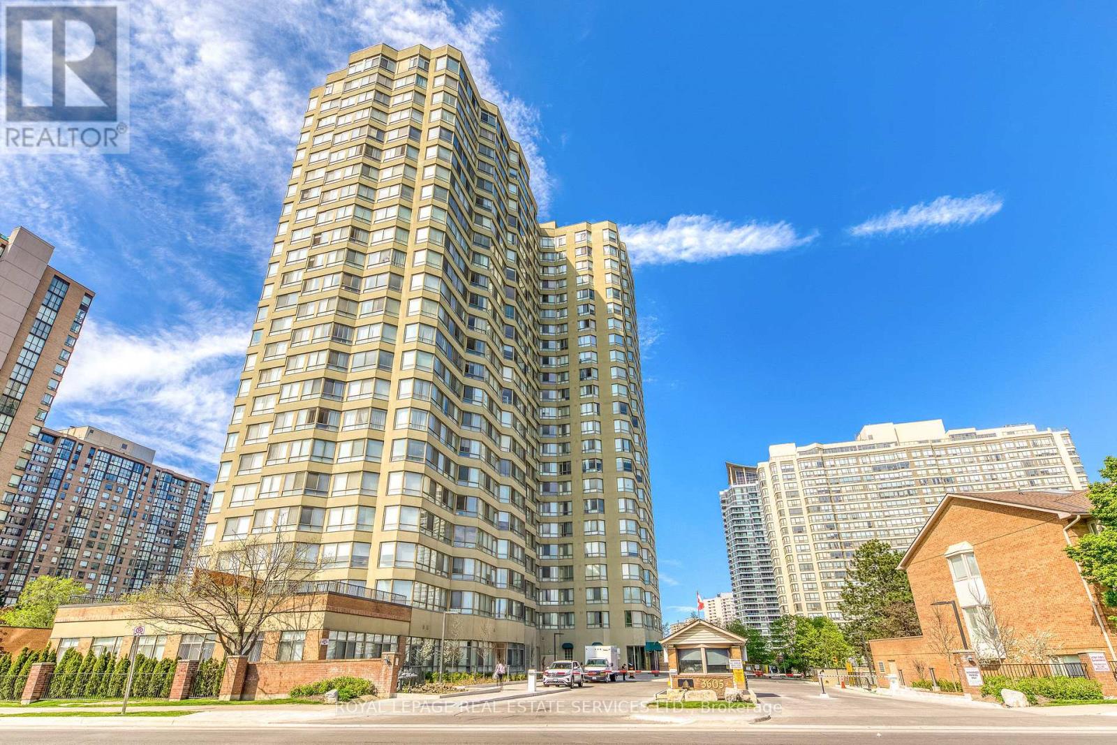 2111 - 3605 Kariya Drive, Mississauga (City Centre), Ontario  L5B 3J4 - Photo 3 - W12197781