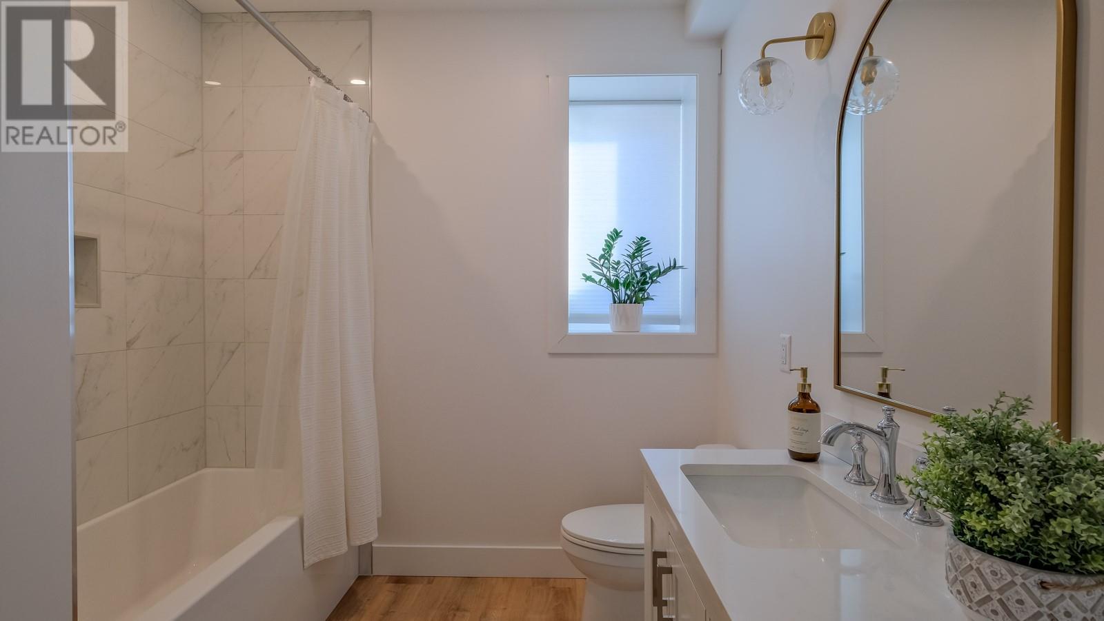 10290 Columbia Way, Vernon, British Columbia  V1H 2B6 - Photo 37 - 10350781