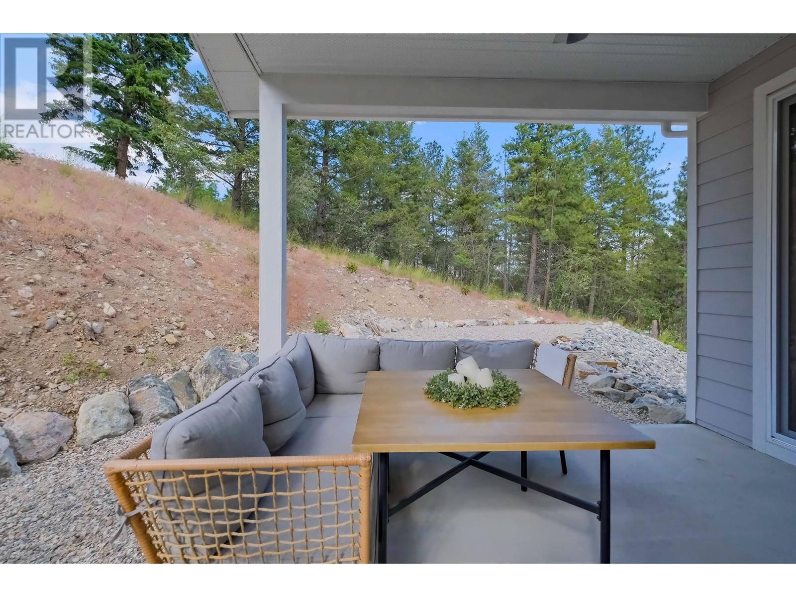 10290 Columbia Way, Vernon, British Columbia  V1H 2B6 - Photo 44 - 10350781