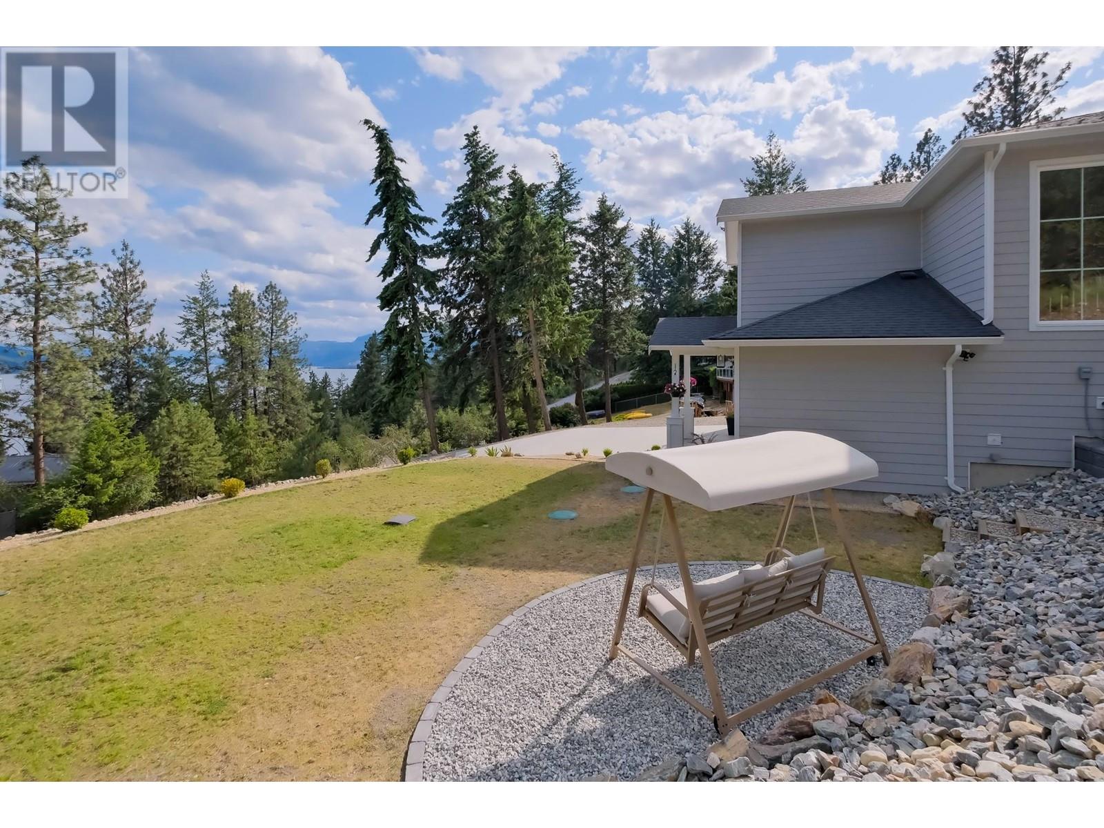 10290 Columbia Way, Vernon, British Columbia  V1H 2B6 - Photo 45 - 10350781