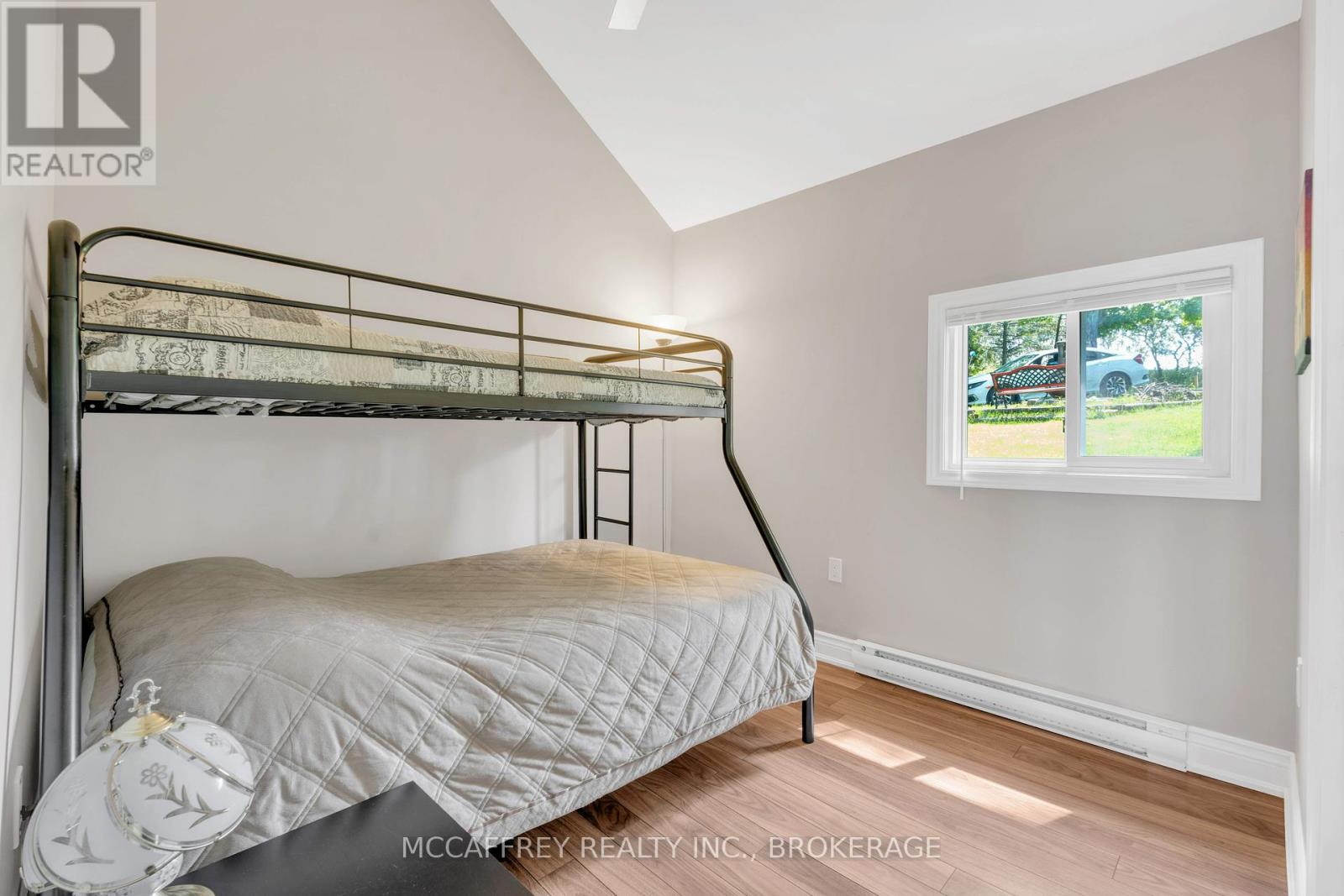 1943 South Shore Road, Greater Napanee, Ontario  K7R 3K7 - Photo 18 - X12200496