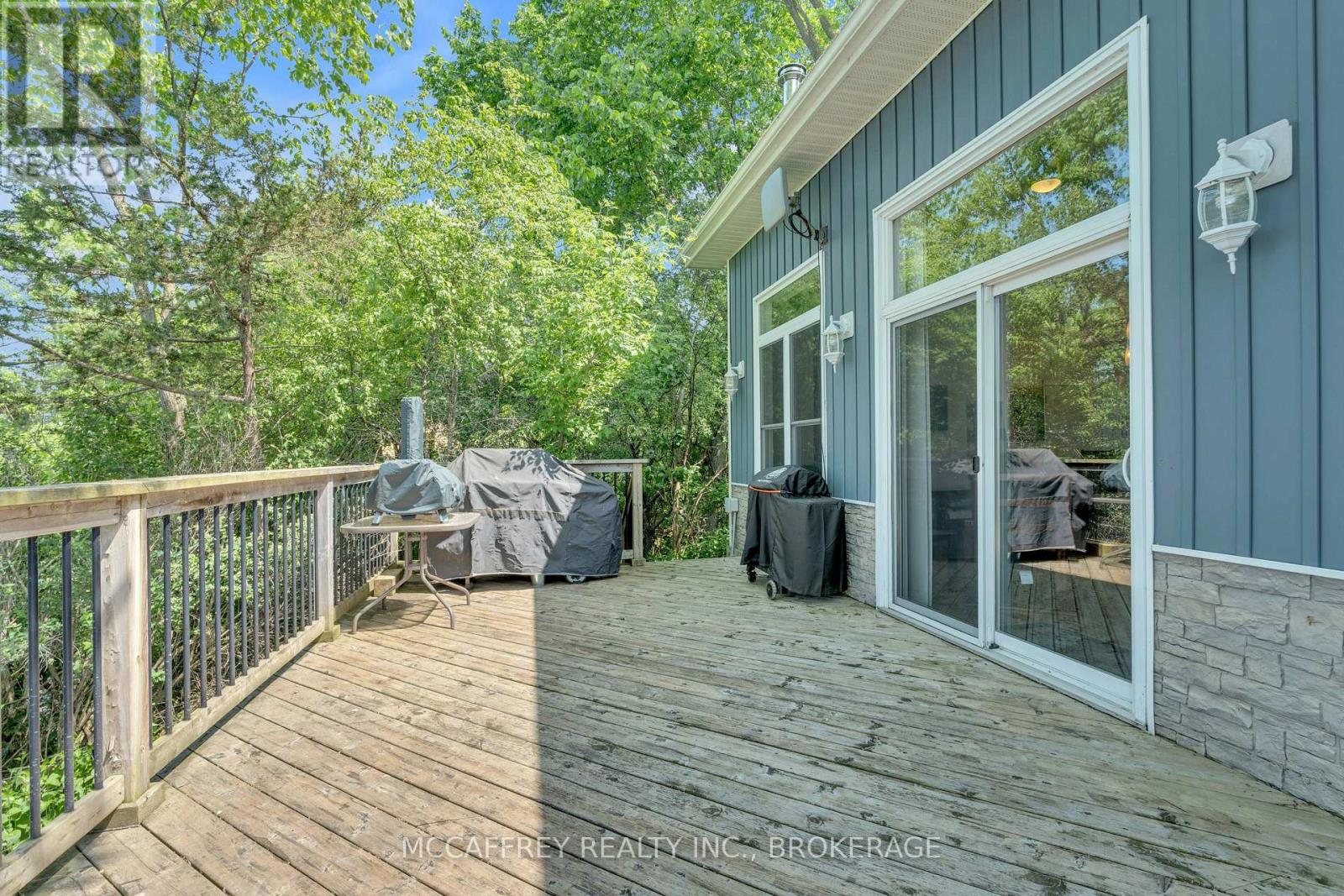 1943 South Shore Road, Greater Napanee, Ontario  K7R 3K7 - Photo 23 - X12200496