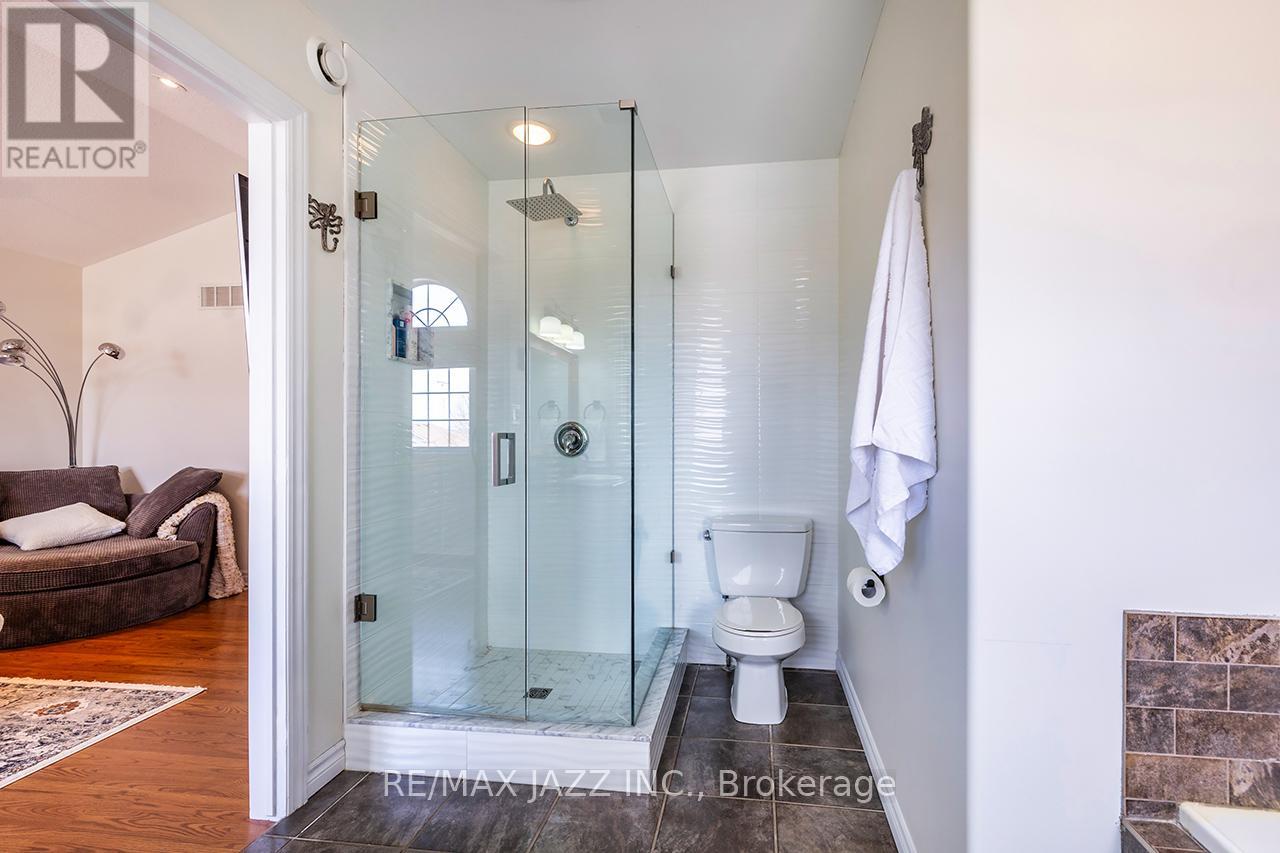 42 Mcauley Drive, Quinte West, Ontario  K8V 4C9 - Photo 30 - X12200513