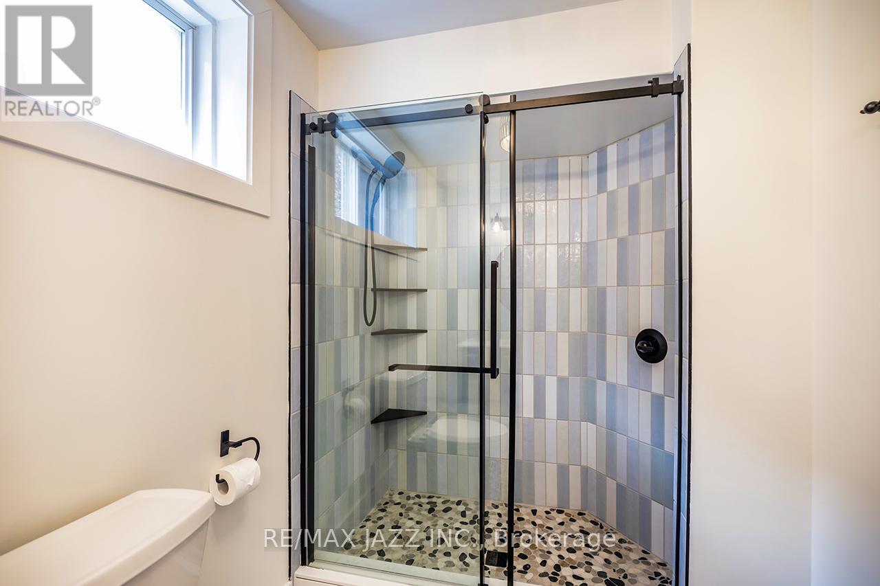 42 Mcauley Drive, Quinte West, Ontario  K8V 4C9 - Photo 38 - X12200513