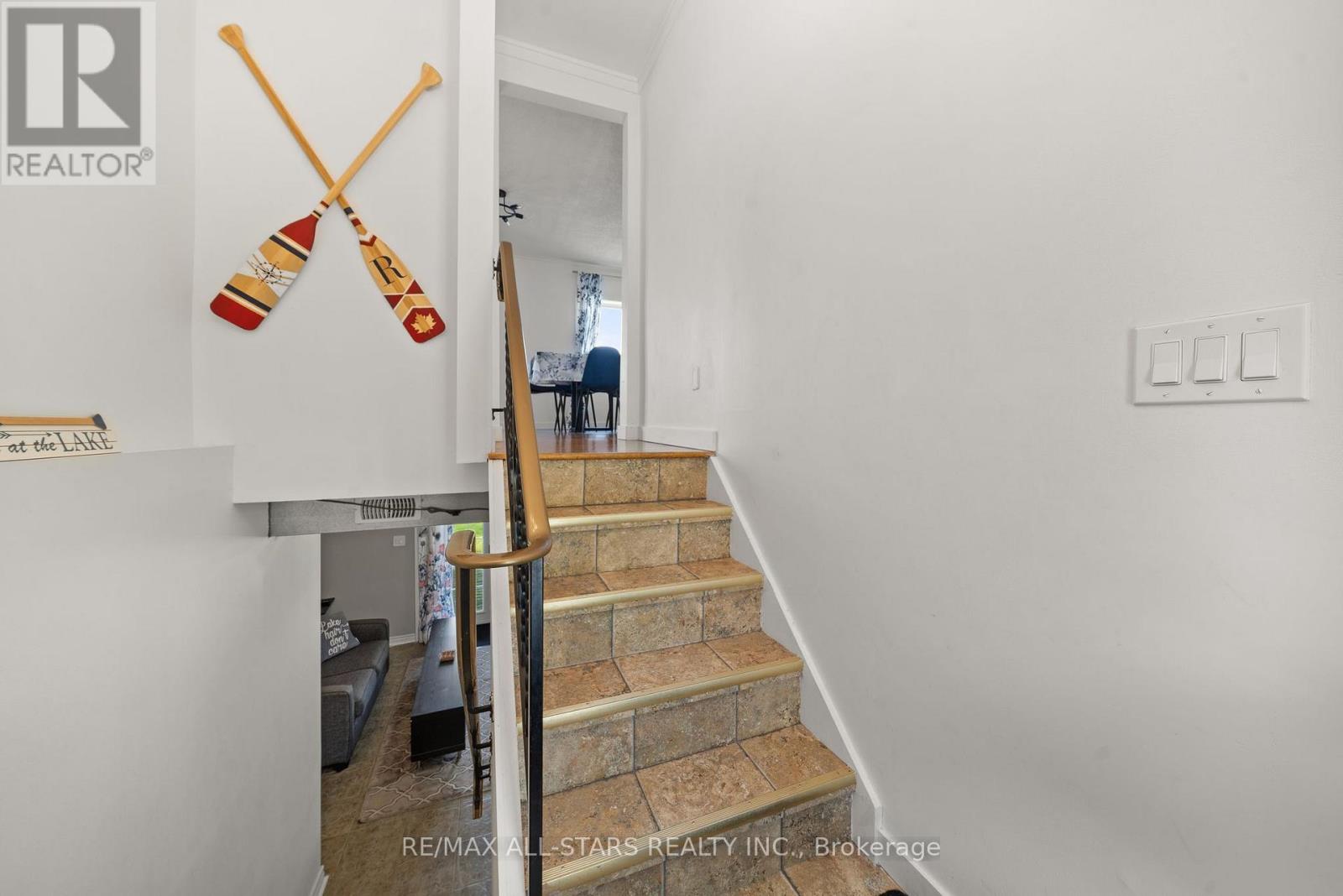 267 Snug Harbour Road, Kawartha Lakes, Ontario K9V 4R4 - Photo 4 - X12200562